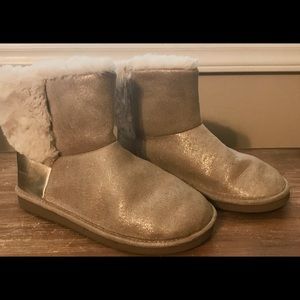 Osh Kosh boots size 2